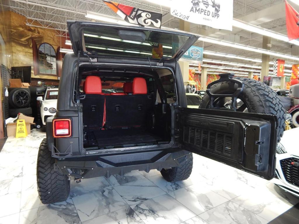 used 2021 Jeep Wrangler Unlimited car, priced at $31,995