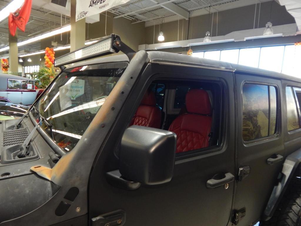 used 2021 Jeep Wrangler Unlimited car, priced at $31,995