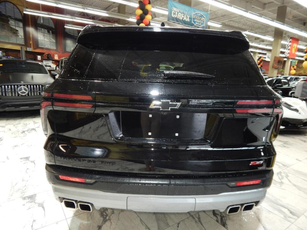 used 2024 Chevrolet Traverse car, priced at $49,895