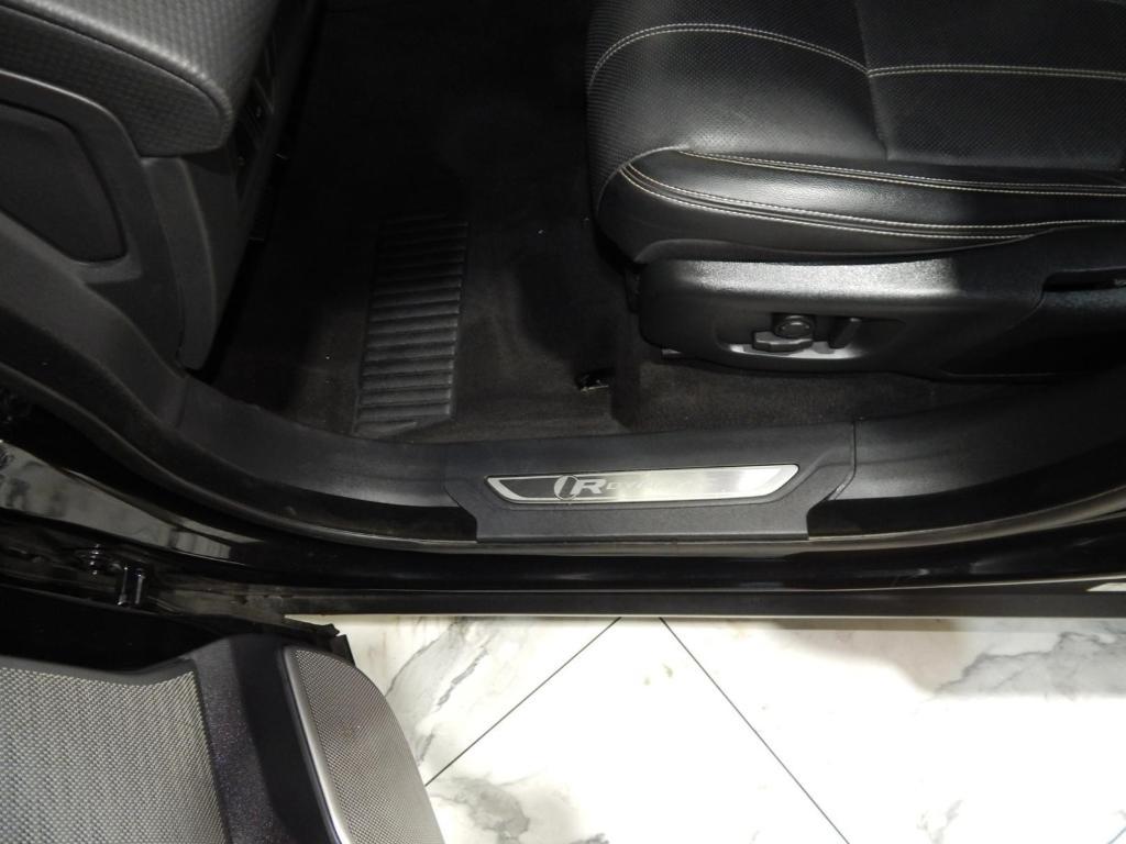 used 2021 Land Rover Range Rover Velar car, priced at $37,888