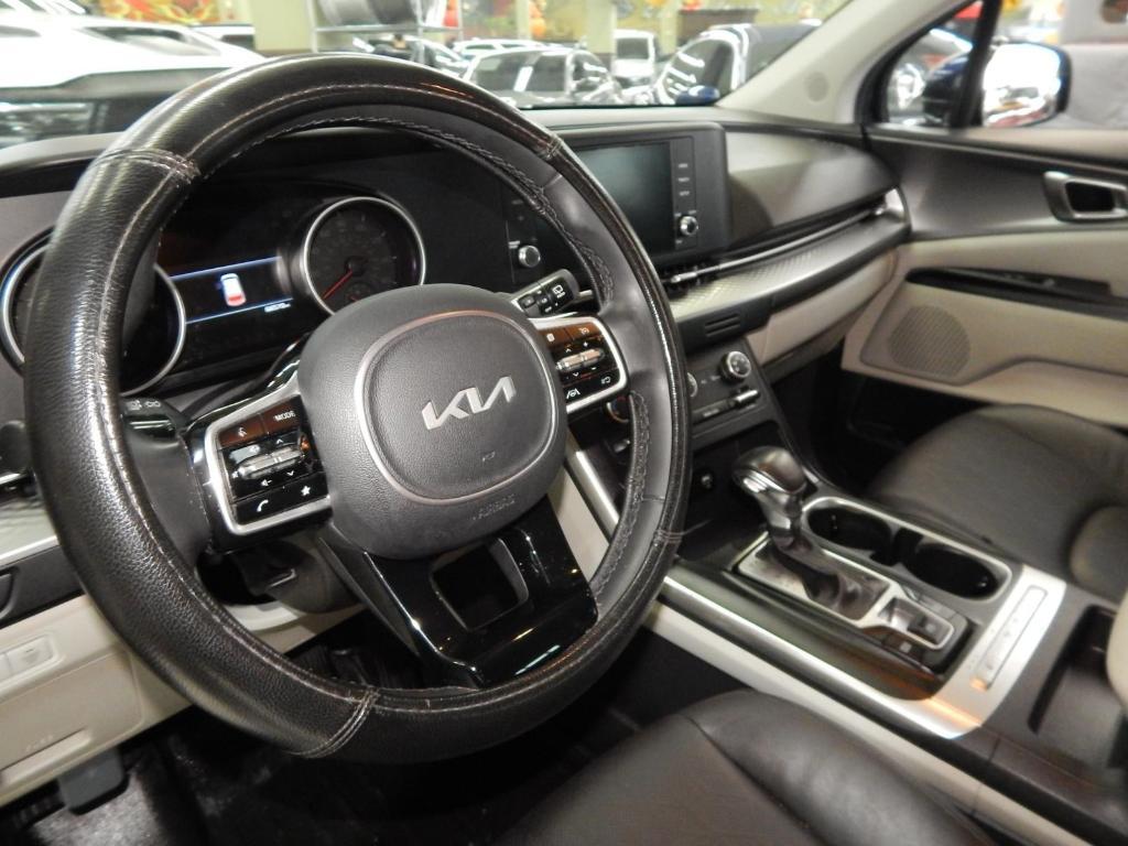 used 2022 Kia Carnival car, priced at $24,898