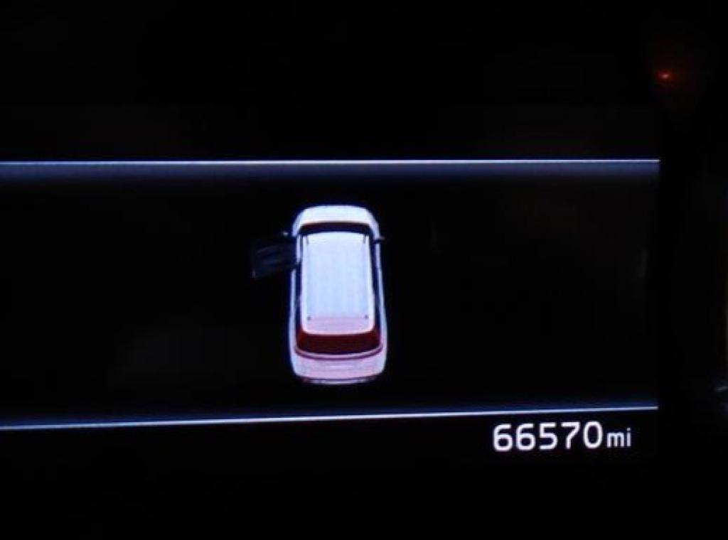 used 2022 Kia Carnival car, priced at $24,898