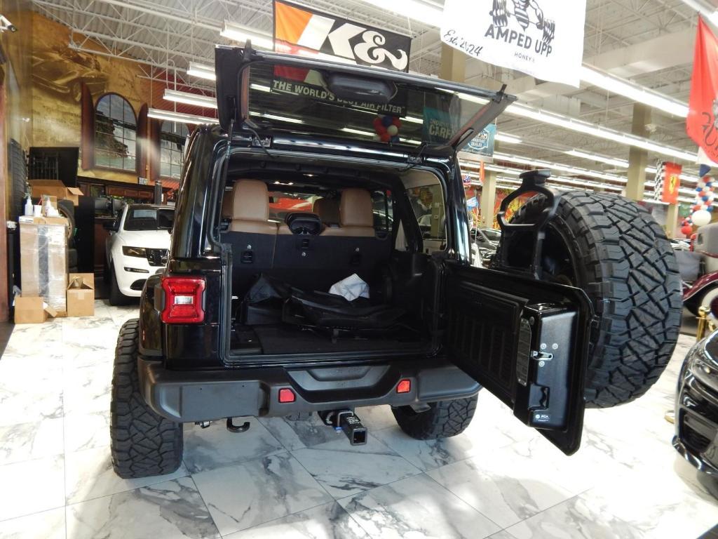 used 2021 Jeep Wrangler Unlimited car, priced at $38,995