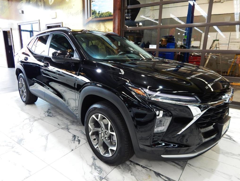 used 2025 Chevrolet Trax car, priced at $22,495