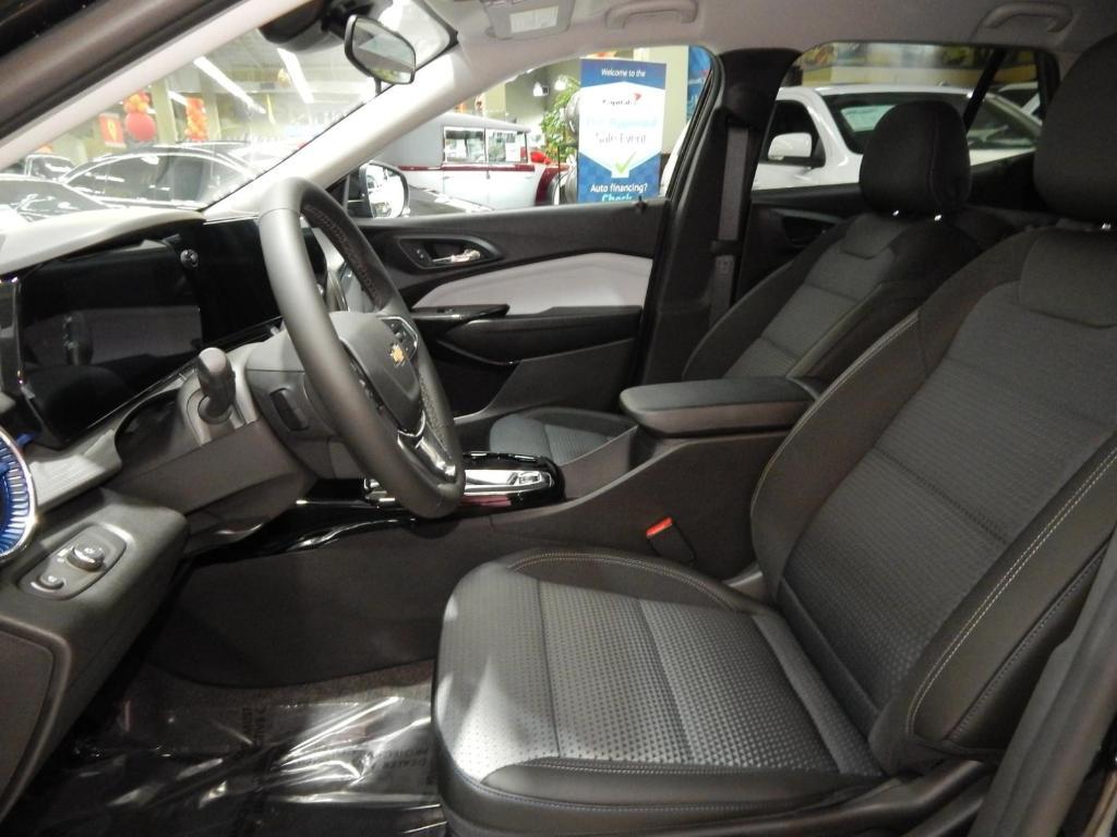 used 2025 Chevrolet Trax car, priced at $22,495