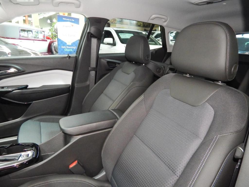 used 2025 Chevrolet Trax car, priced at $22,495