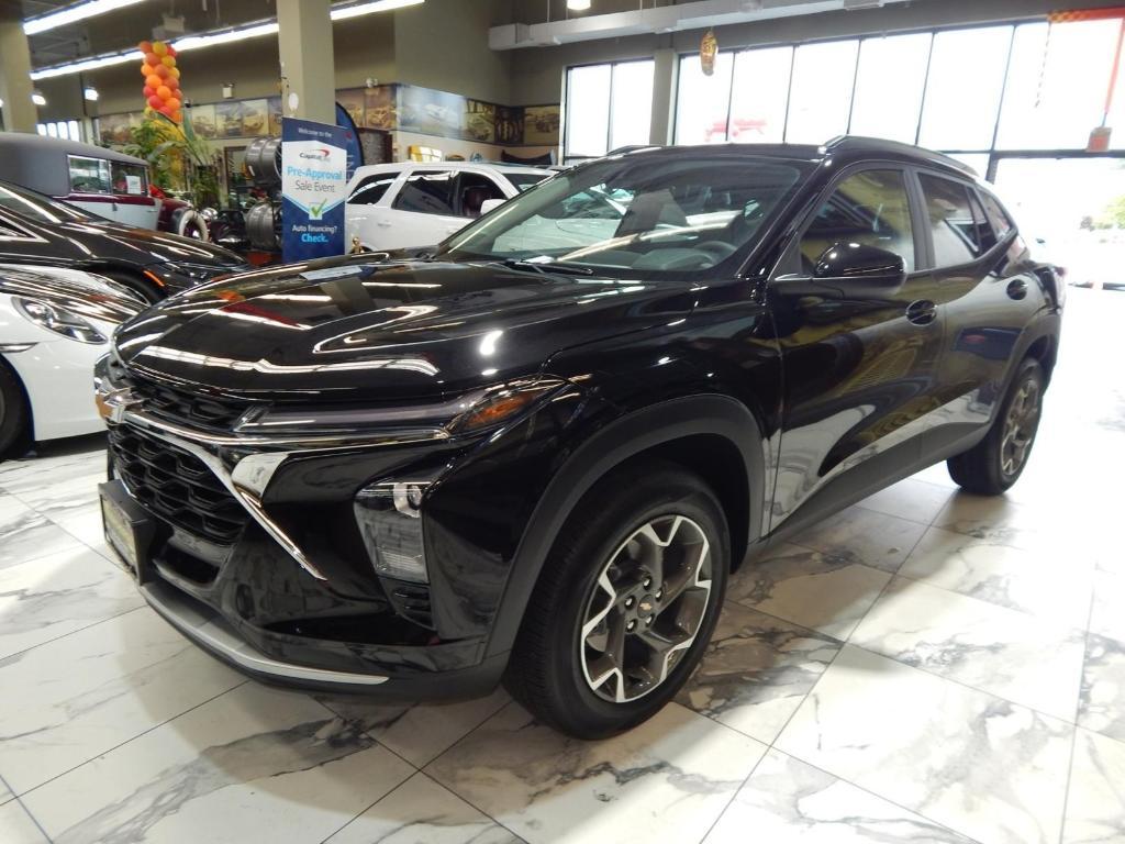 used 2025 Chevrolet Trax car, priced at $22,495