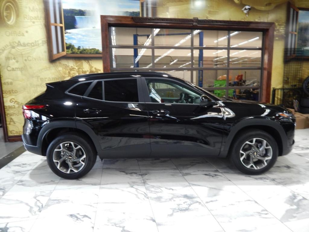used 2025 Chevrolet Trax car, priced at $22,495