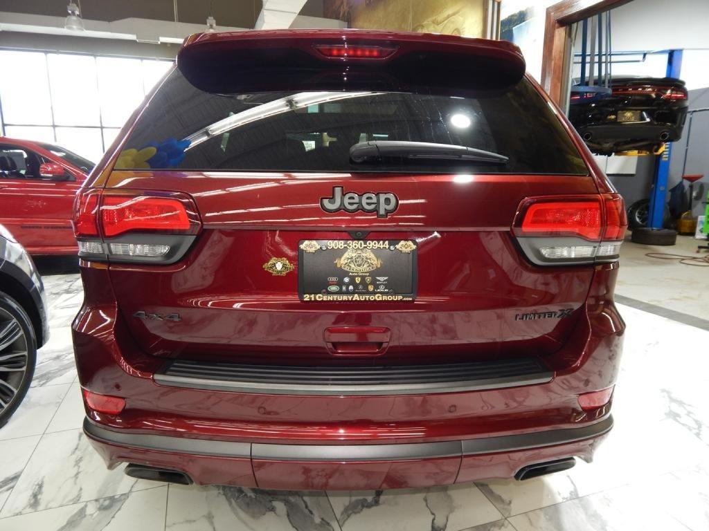 used 2020 Jeep Grand Cherokee car, priced at $19,595