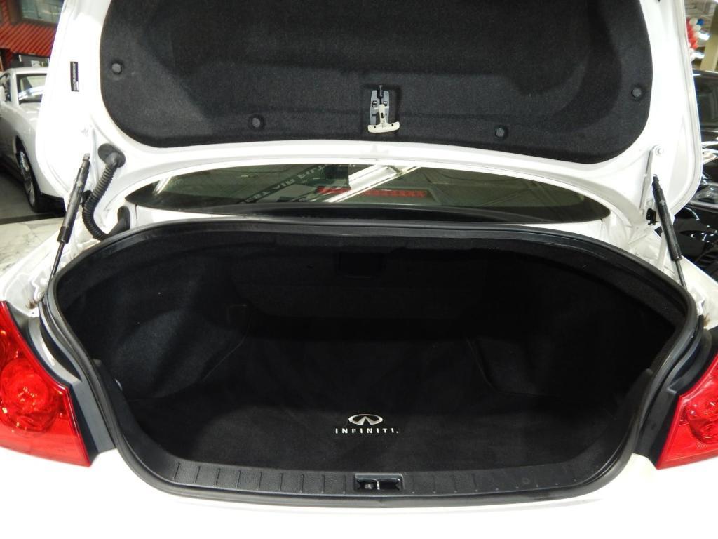 used 2015 INFINITI Q40 car, priced at $12,995
