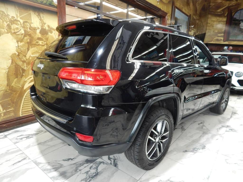 used 2017 Jeep Grand Cherokee car, priced at $12,995