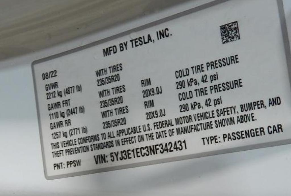 used 2022 Tesla Model 3 car, priced at $27,595