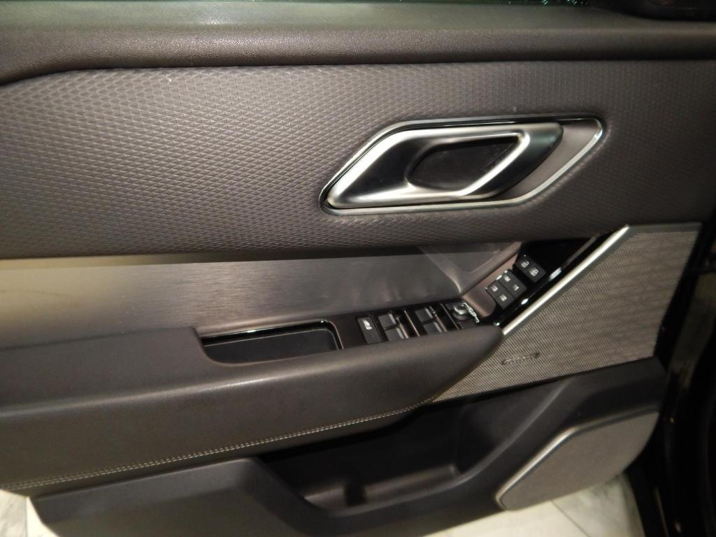 used 2022 Land Rover Range Rover Velar car, priced at $34,885