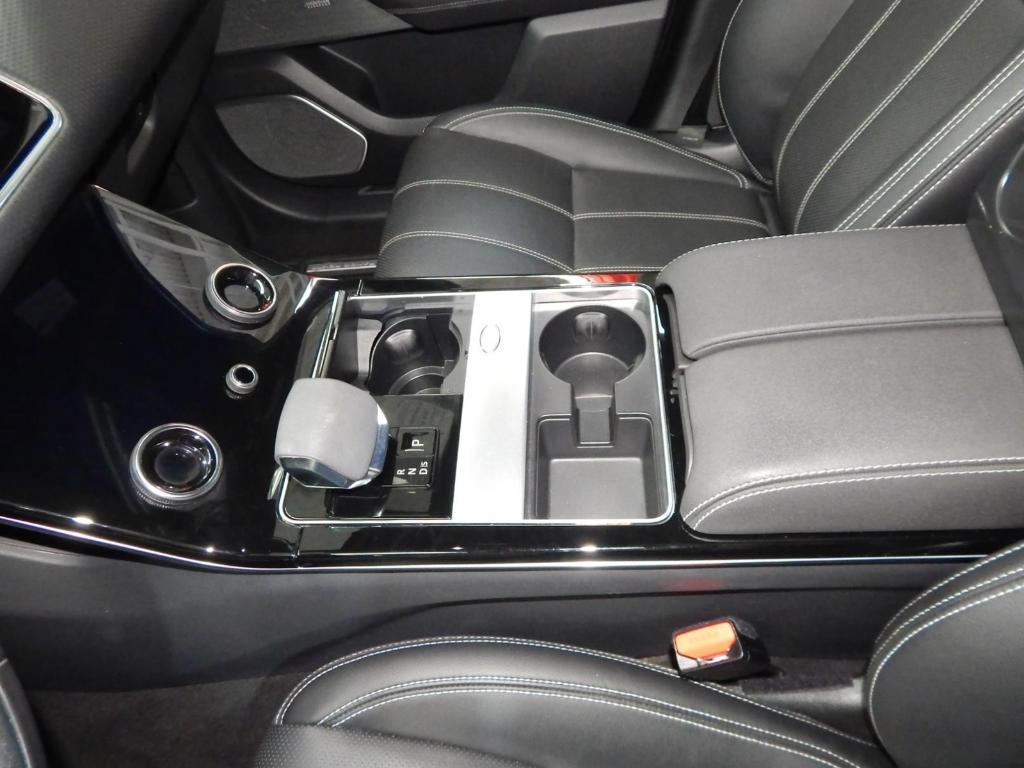 used 2022 Land Rover Range Rover Velar car, priced at $36,995