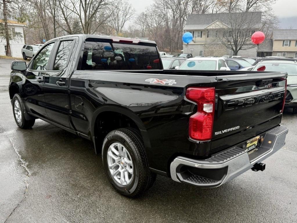 used 2025 Chevrolet Silverado 1500 car, priced at $43,995