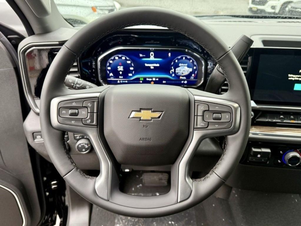 used 2025 Chevrolet Silverado 1500 car, priced at $43,995
