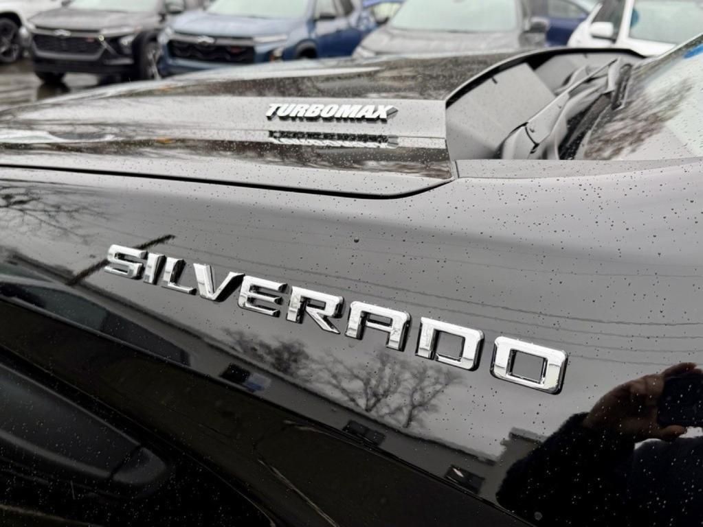 used 2025 Chevrolet Silverado 1500 car, priced at $43,995