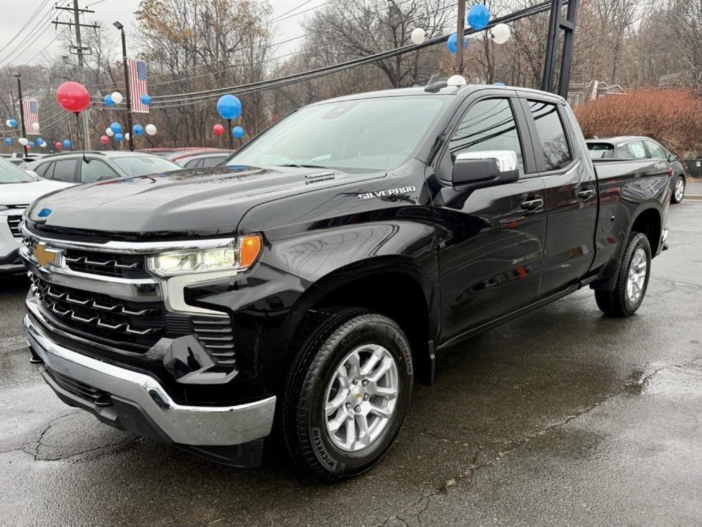used 2025 Chevrolet Silverado 1500 car, priced at $43,995