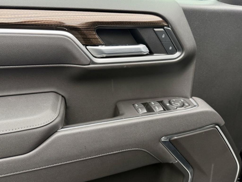 used 2025 Chevrolet Silverado 1500 car, priced at $43,995