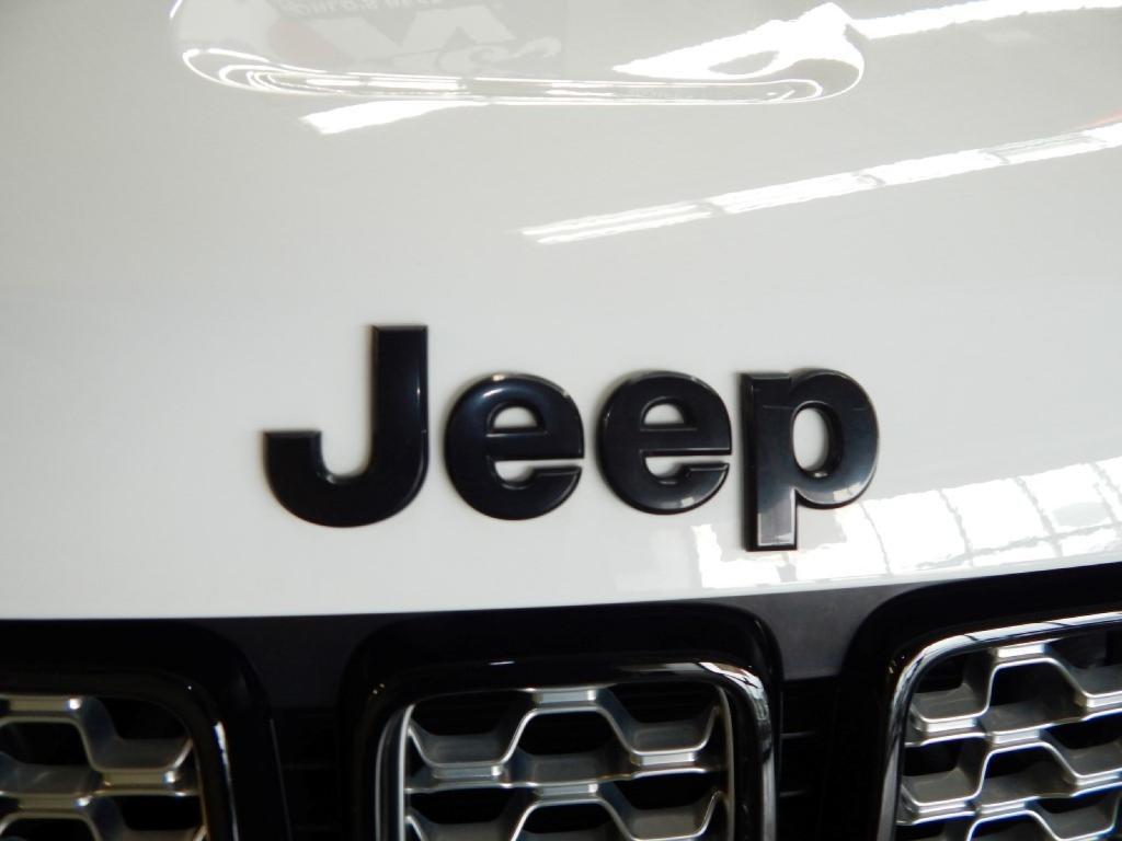 used 2017 Jeep Grand Cherokee car, priced at $16,995
