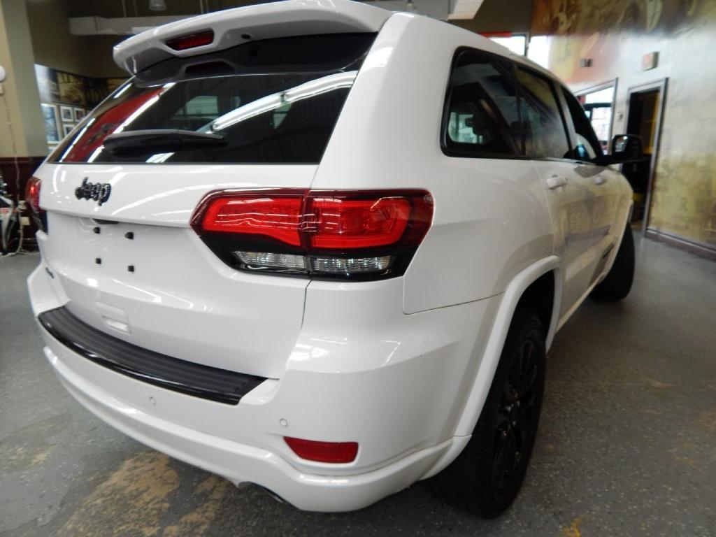 used 2017 Jeep Grand Cherokee car, priced at $16,995