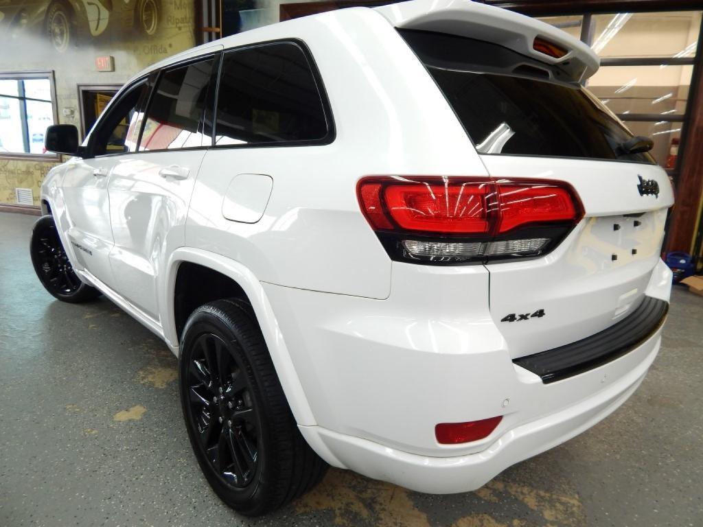 used 2017 Jeep Grand Cherokee car, priced at $16,995