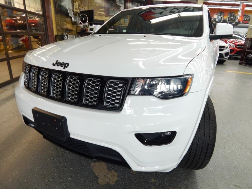 used 2017 Jeep Grand Cherokee car, priced at $16,995
