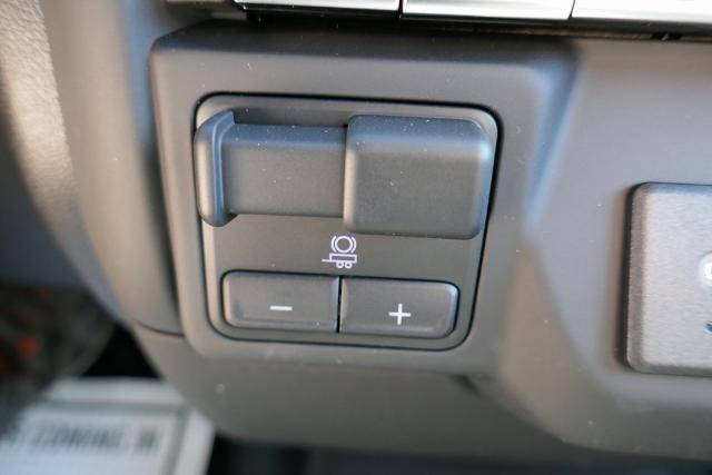 new 2025 GMC Sierra 1500 car, priced at $41,262
