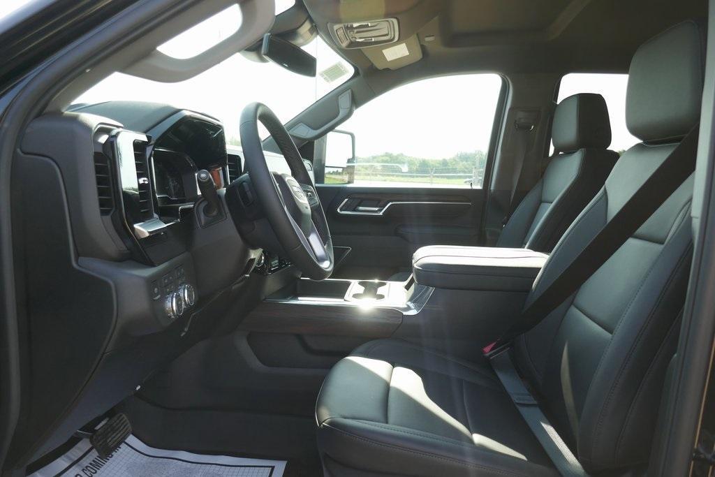 new 2025 GMC Sierra 2500 car, priced at $64,073