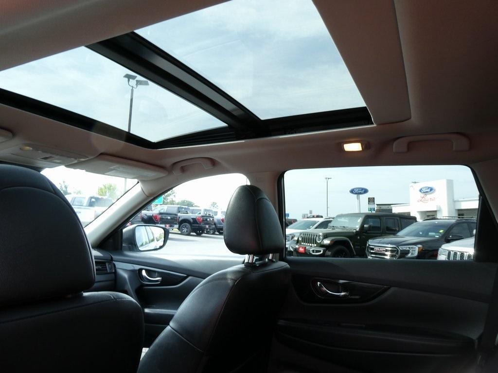 used 2019 Nissan Rogue car, priced at $11,995