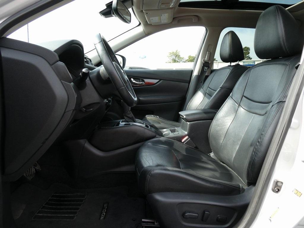 used 2019 Nissan Rogue car, priced at $11,995