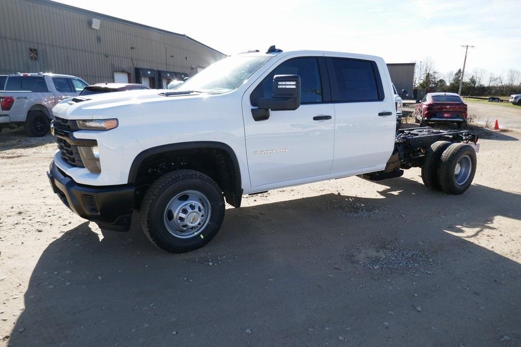 new 2025 Chevrolet Silverado 3500 car, priced at $61,058