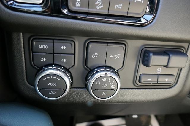 new 2025 GMC Yukon XL car, priced at $83,541