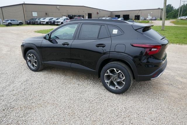 new 2025 Chevrolet Trax car, priced at $22,353