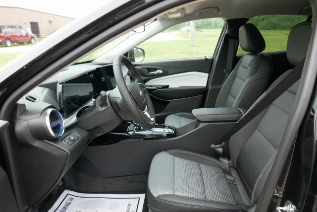 new 2025 Chevrolet Trax car, priced at $22,353