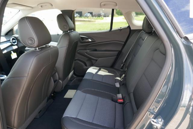 new 2025 Chevrolet Trax car, priced at $22,353