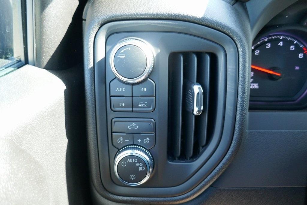 new 2025 GMC Sierra 1500 car, priced at $35,295