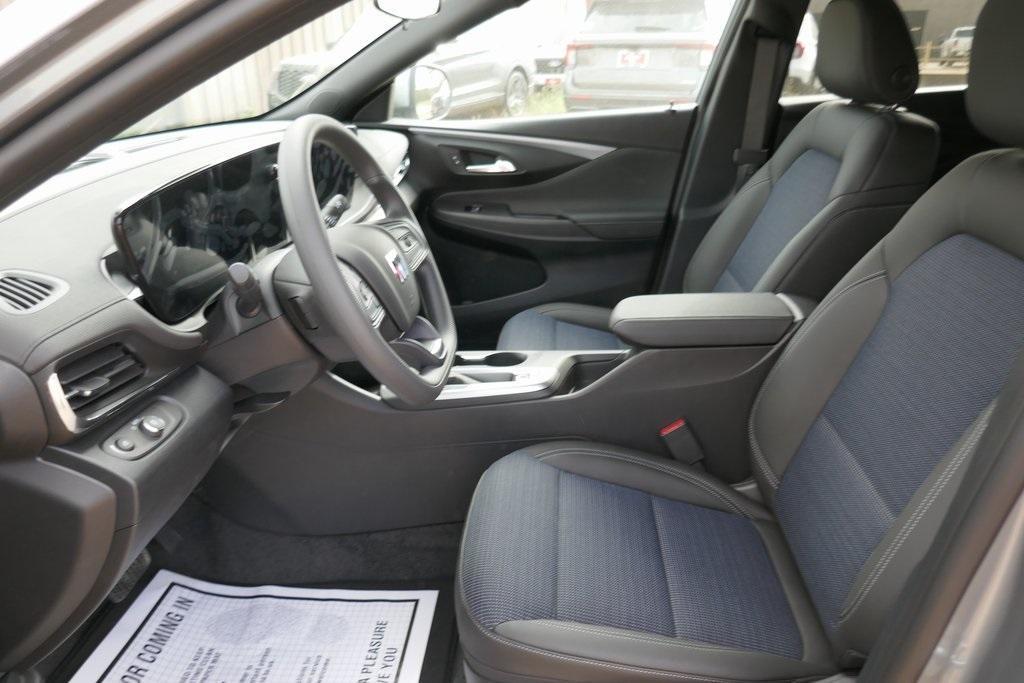 new 2026 Buick Envista car, priced at $25,381