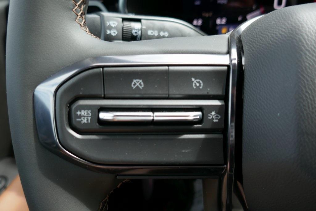 new 2025 GMC Canyon car, priced at $44,811