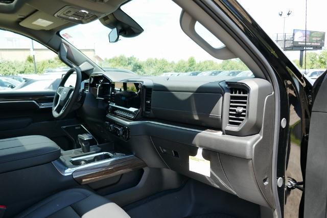 new 2025 Chevrolet Silverado 1500 car, priced at $57,640