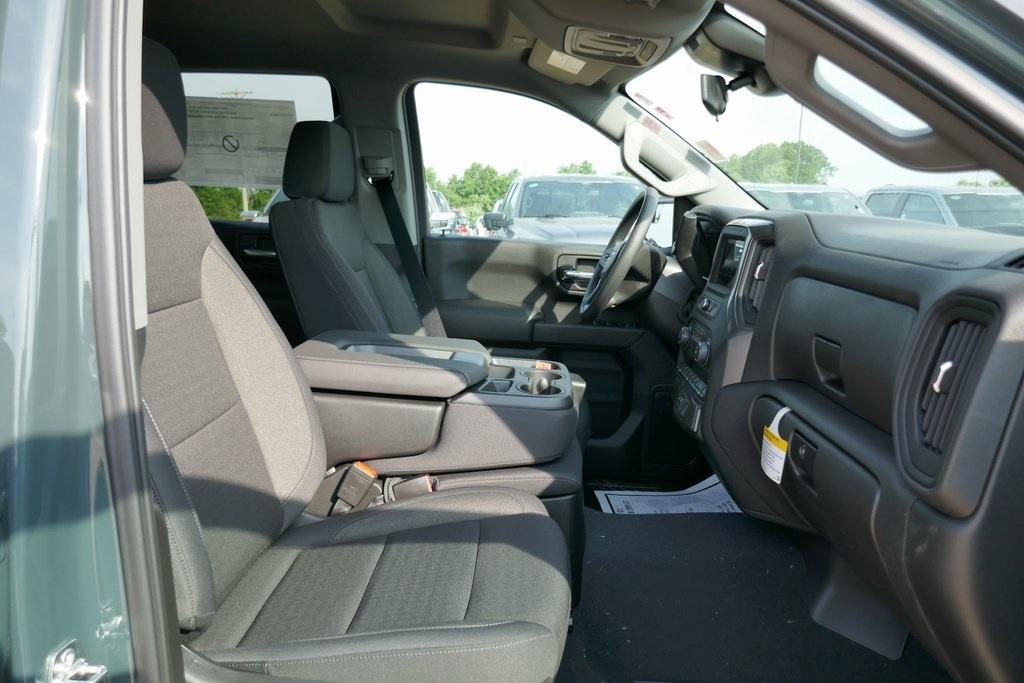 new 2025 Chevrolet Silverado 1500 car, priced at $41,071
