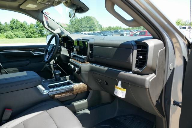 new 2025 GMC Sierra 1500 car, priced at $56,222