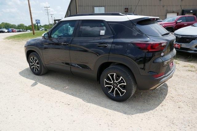 new 2025 Chevrolet TrailBlazer car, priced at $33,753