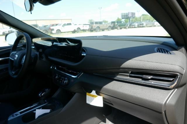 new 2025 Buick Envista car, priced at $25,517