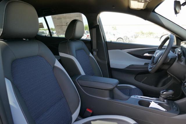 new 2025 Buick Envista car, priced at $25,517
