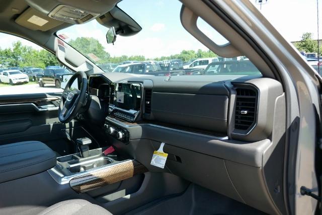 new 2025 GMC Sierra 1500 car, priced at $51,965