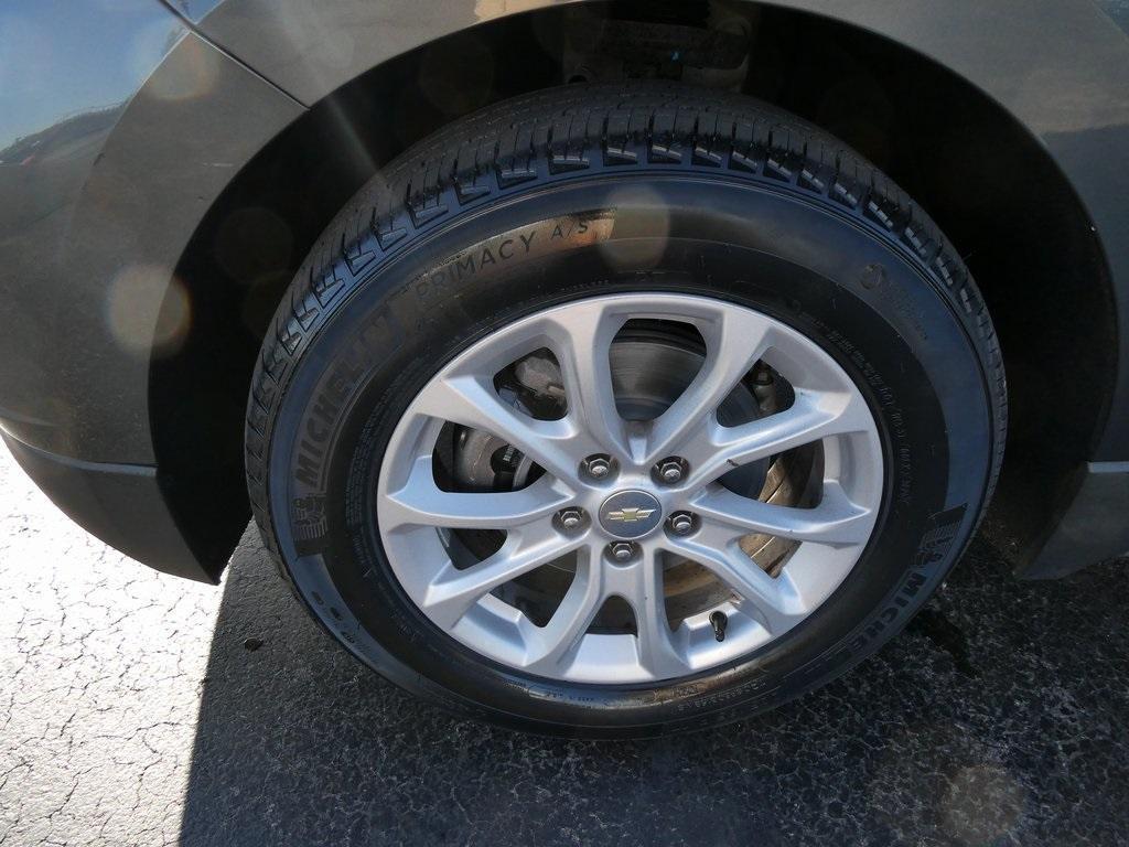 used 2021 Chevrolet Equinox car, priced at $17,995