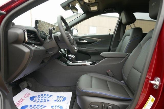 new 2025 Buick Envista car, priced at $26,002