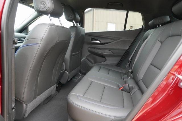 new 2025 Buick Envista car, priced at $26,002