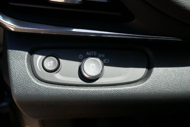 new 2025 Buick Envista car, priced at $24,602